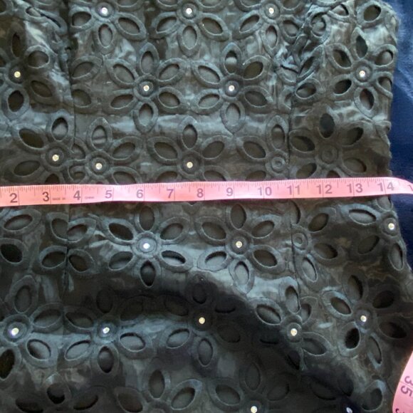 Sold!!!LILLY PULITZER BLACK DAISY FULTON EYELET DRESS SZ 2 - Picture 14 of 16